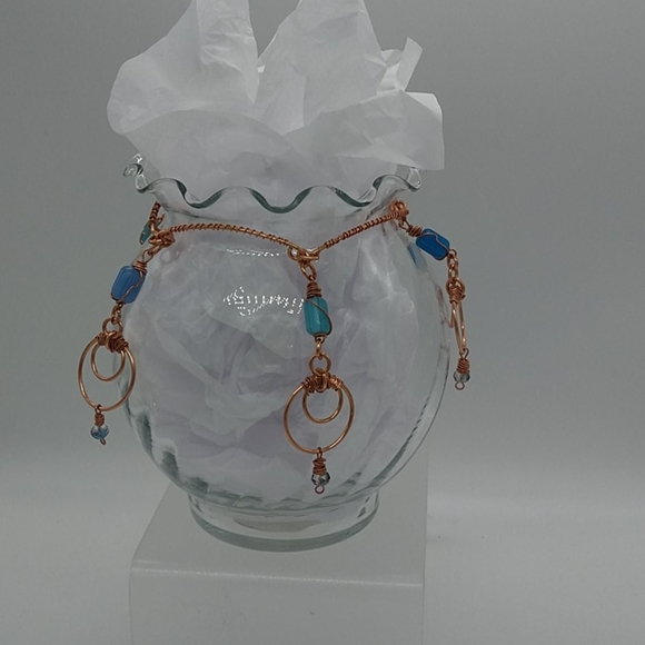 (701-VASE)